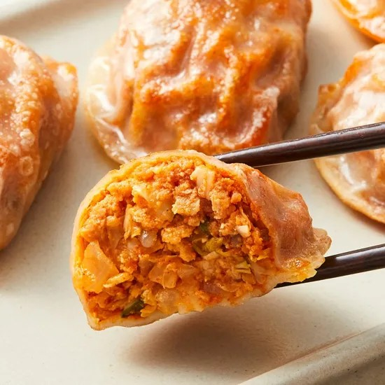 9757 CJ Bibigo Home-made Kimchi Mandu 비비고 수제 진한김치만두 400gx2